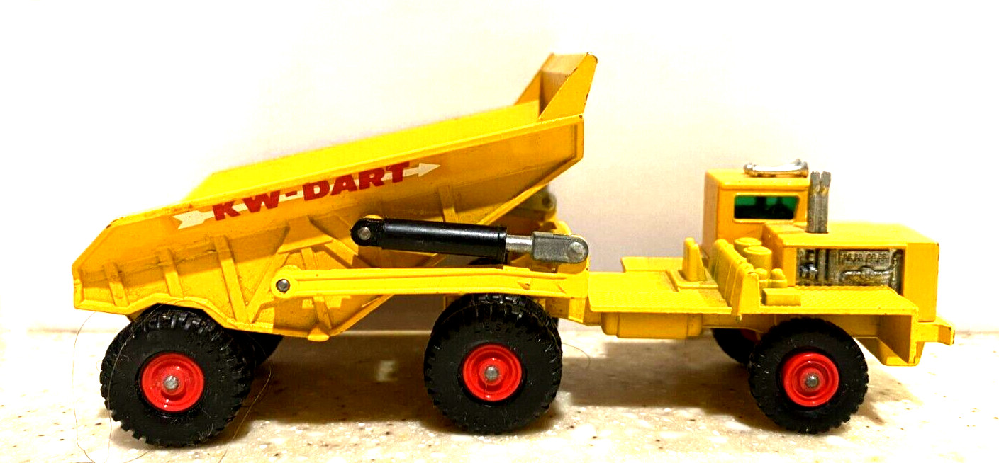 VINTAGE MATCHBOX KING SIZE K-2 K-W DART DUMP TRUCK~VG CONDITION NO BOX
