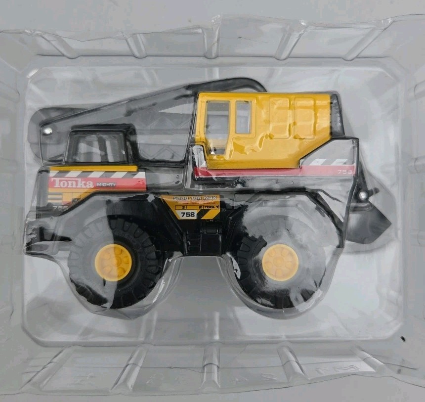 HASBRO Mighty Mini TONKA Crane New In Box