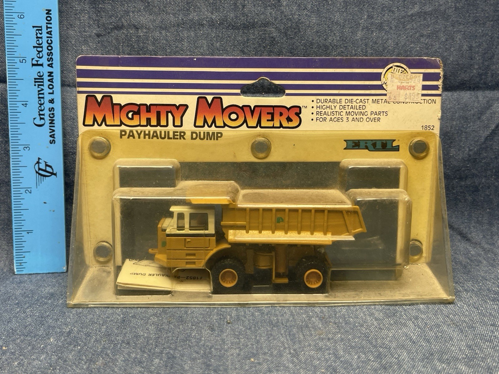 Ertl Mighty Movers Payhauler 350 Dump Truck New in Package 1:64 1852