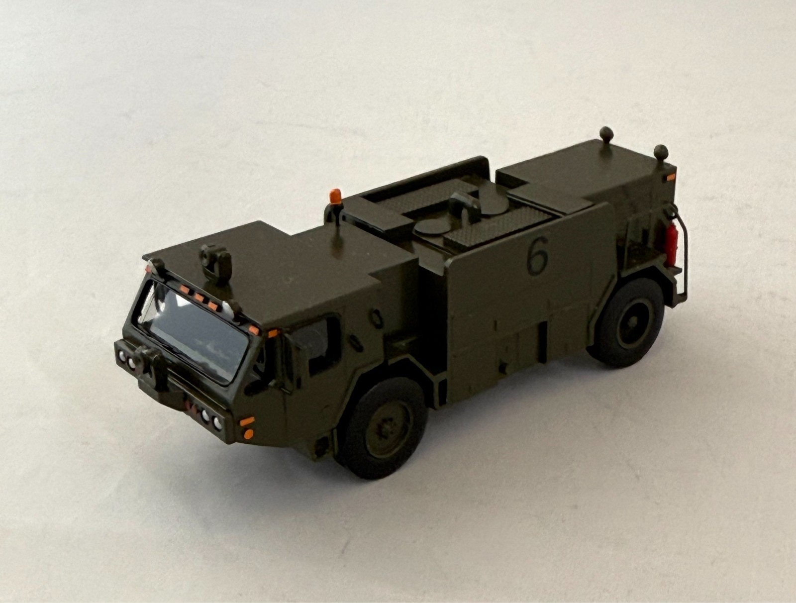 HO 1/87 Oshkosh P19 – Military Firefighter – Ready Made Resin Model