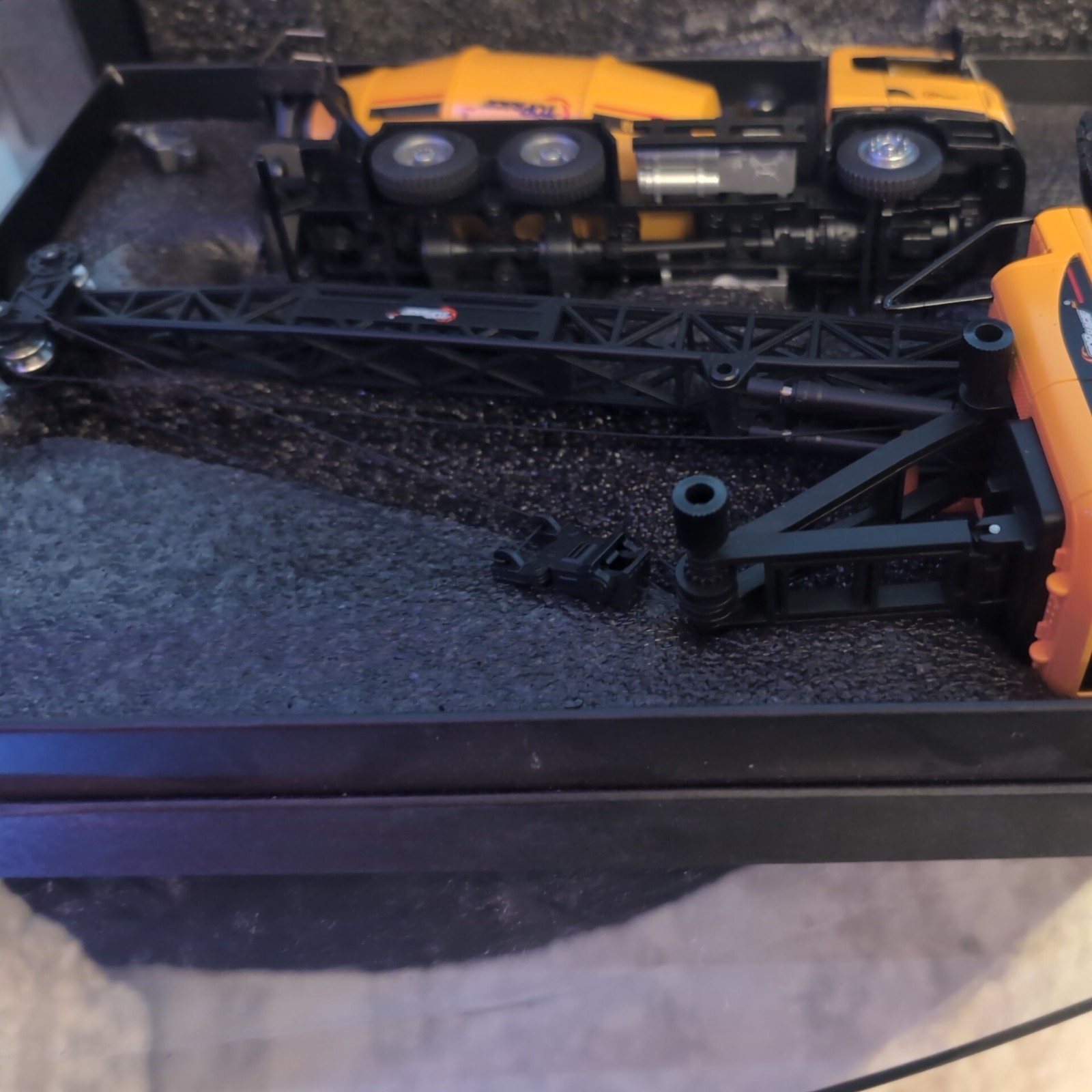 Diecast Metal Construction Trucks Models Set of 2 〡 Heavy Metal Toy Cement Truck