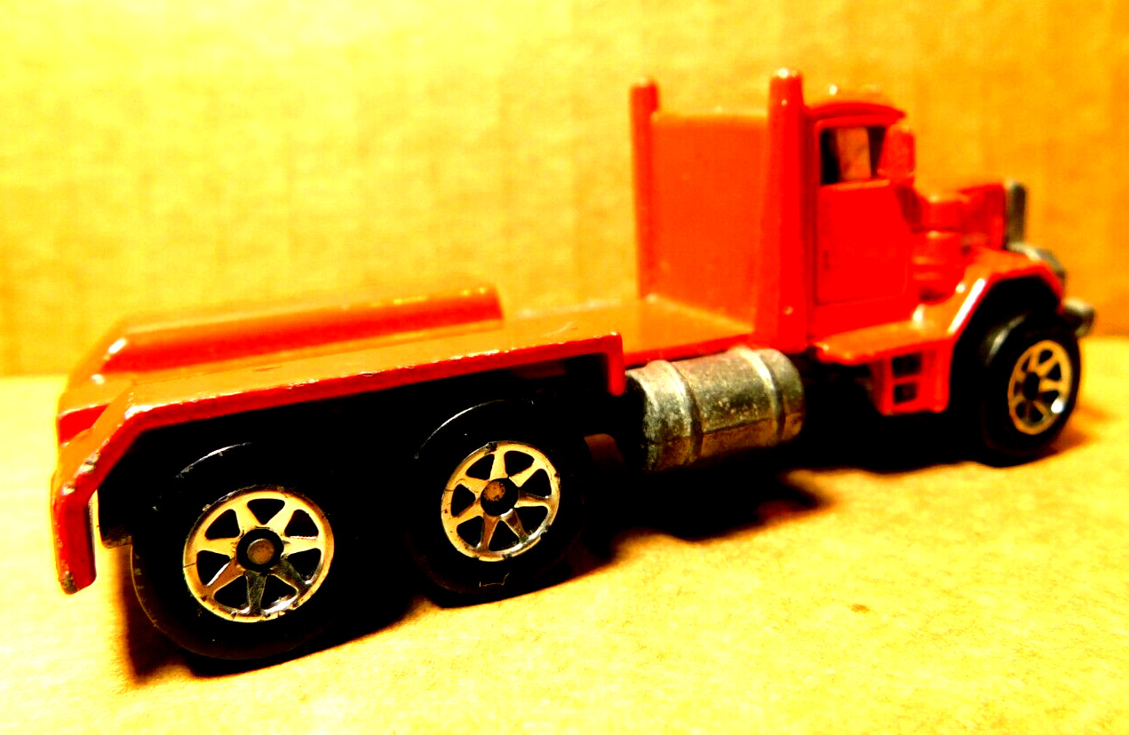 Hot Wheels~Vtg 1979 Malaysia Peterbilt Semi Tractor Trailer Truck Hauler Cab