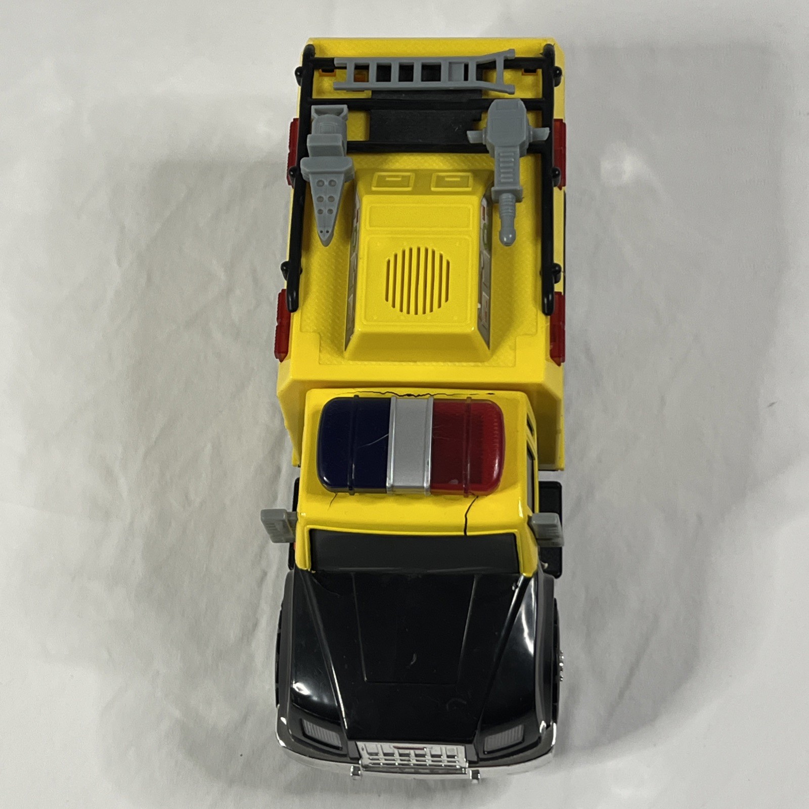 2011 Tonka construction truck with lights and sounds black front yellow back