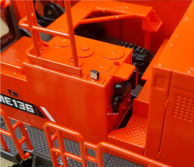 1:35 LGMG ME136 Mining Excavator Construction Machinery Equipment Diecast Model