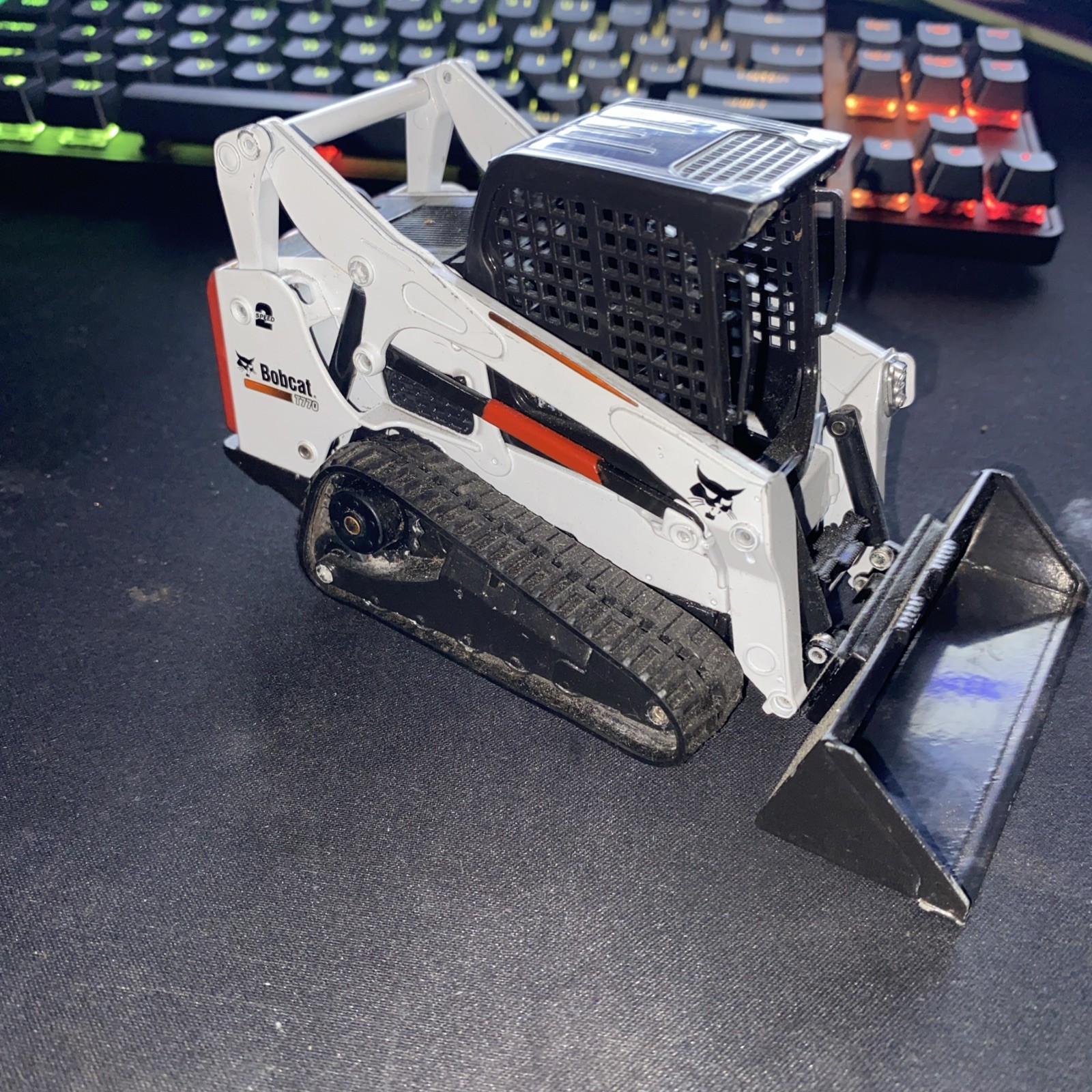 Bobcat T770 Compact Track Loader – Norscot 1:25 Scale Diecast Model #6988776 New