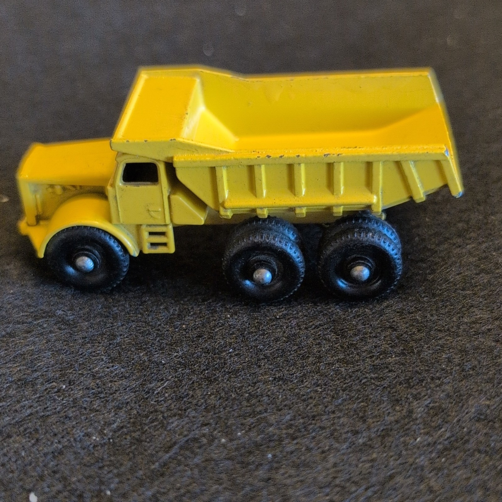 Lot of Vintage Lesney Matchbox Regular Wheels Construction Trucks #6 #16 #58 #69