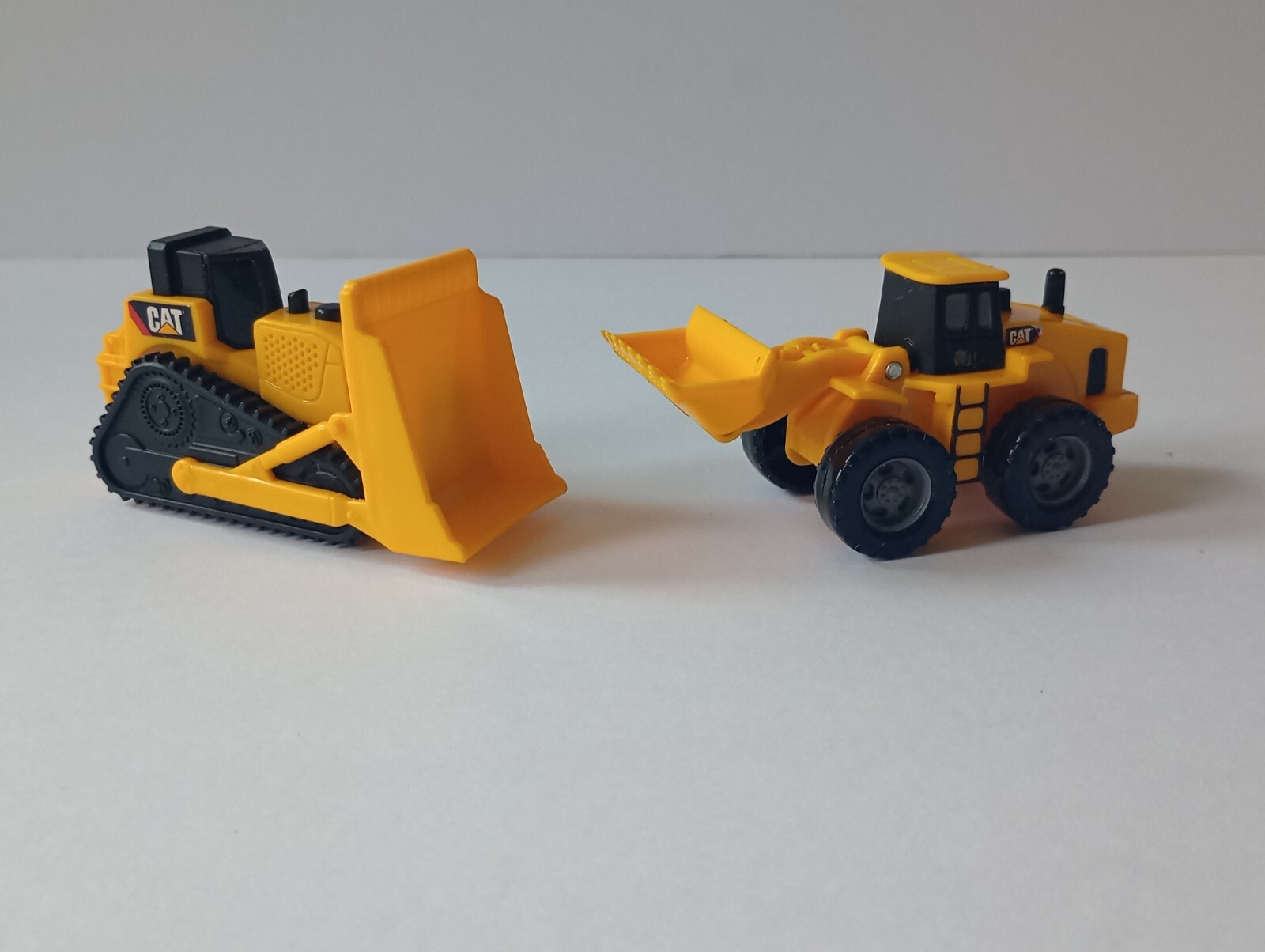 CAT Mini Machines Bulldozers Licensed Caterpillar Construction Plastic Toy Lot