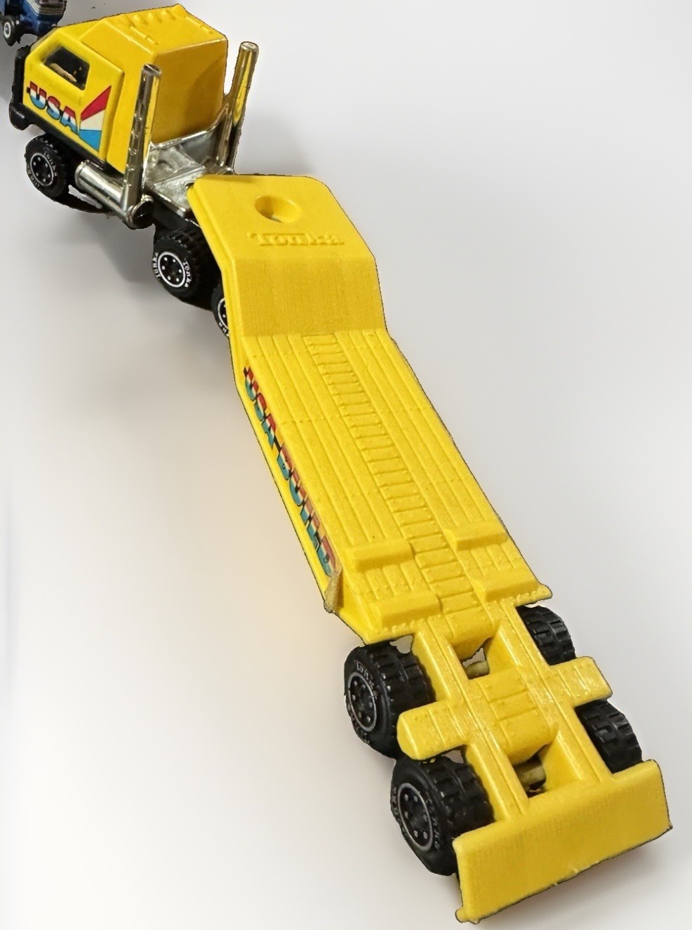 VTG 1982 Tonka USA Builds Yellow Semi Tractor Lowboy Equipment Hauler Truck Toy