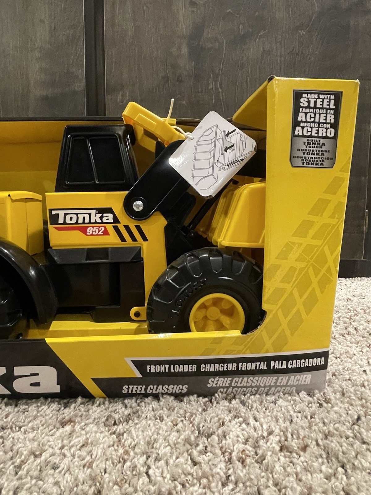 Tonka Steel Classics 952 Front Loader 1:10 Steel Yellow/Black Unopened Box