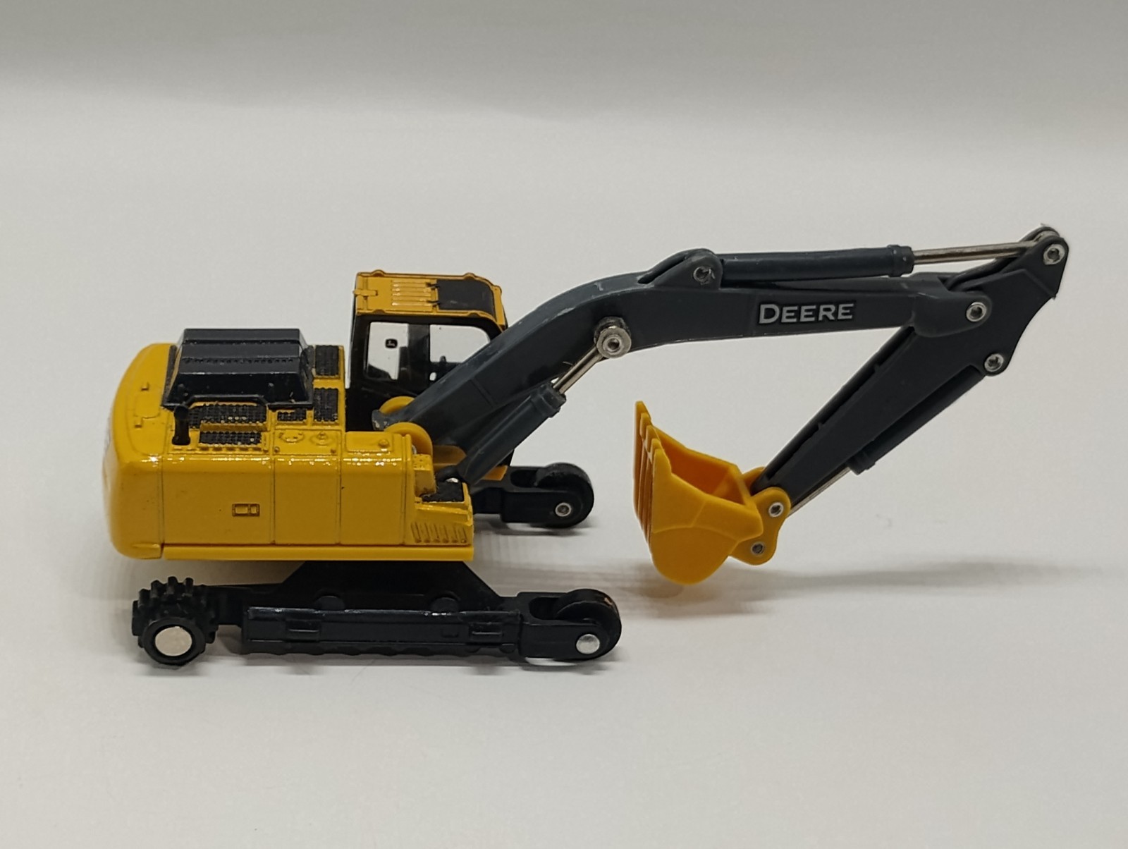 Norscot Ertl Caterpillar 420D Back Hoe 613C Scraper D6H Dozer PARTS OR REPAIR