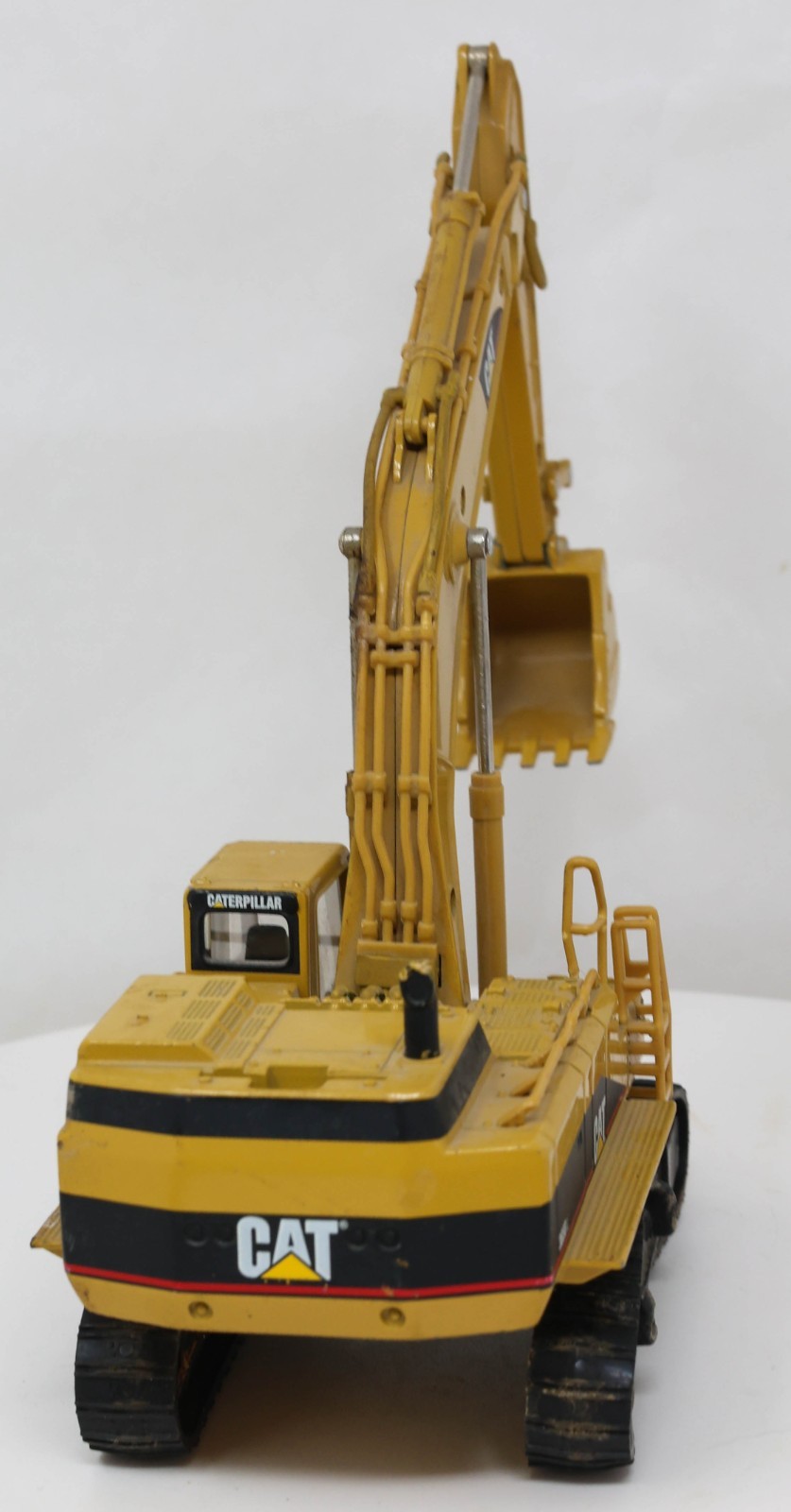 Preowned Norscot Caterpillar CAT 365BL Excavator Die-cast Model 1:50 Scale 55058