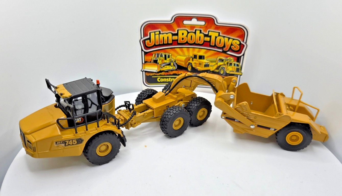 Custom Cat 745 Truck with Cat 611 Scraper – 1/64 Scale Construction Model