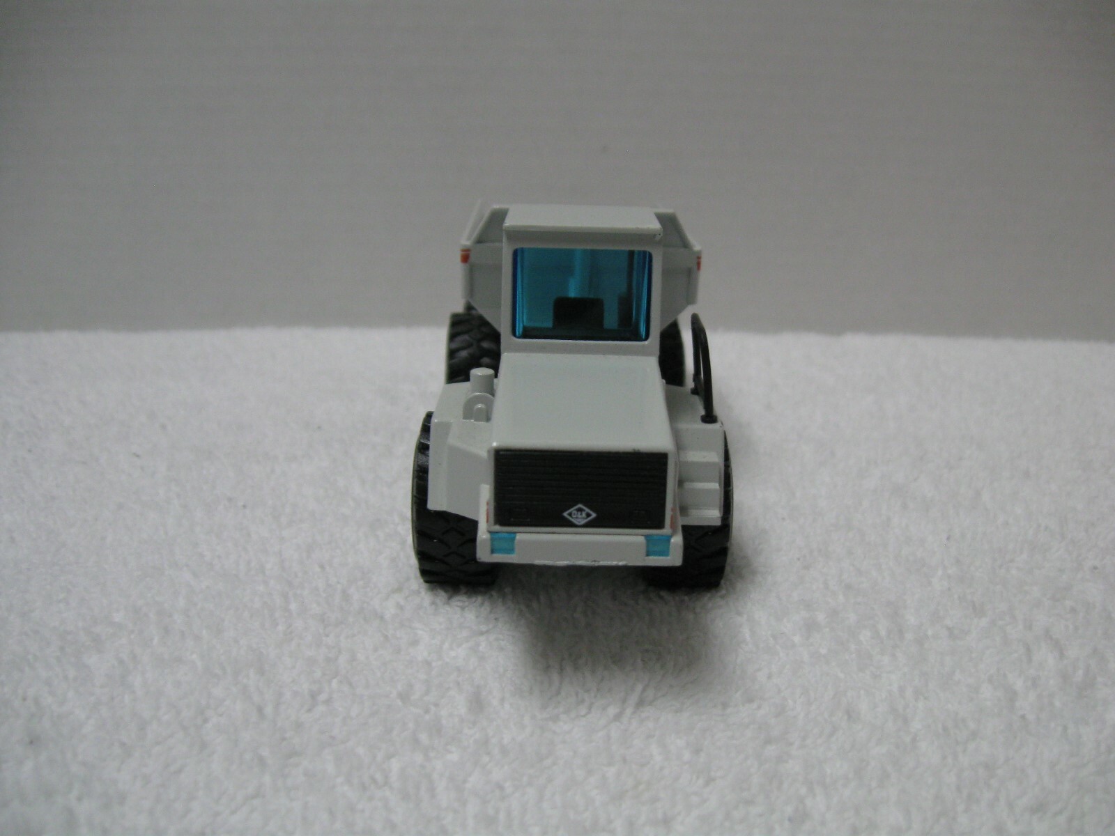 RARE ~ NZG O & K D 23.2 ARTICULATED DUMP TRUCK ~ 1/50 SCALE ~ WHITE WHEELS
