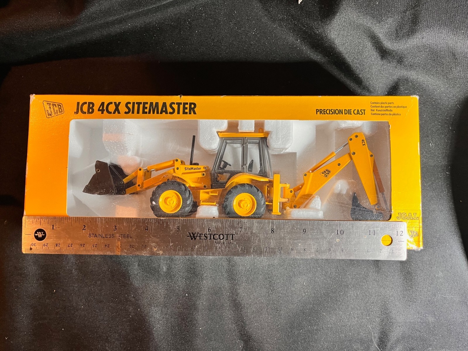 Joal 175 JCB 4CX Sitemaster Backhoe Loader 1:35 Scale