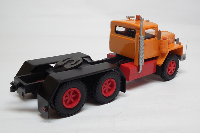 Resin 1/50 Sicard T-6456 Tractor – Ready Made by Fankit Models