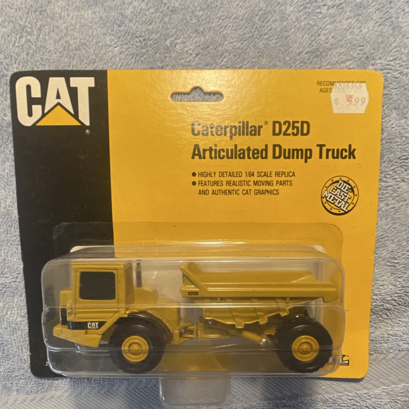 Ertl CAT D25D Articulated Dump Truck 1:64 Diecast 1992 Realistic Moving Parts