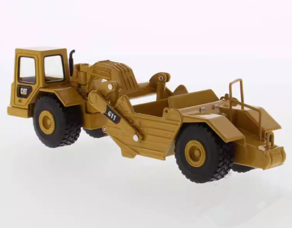 1:64 CAT611 Wheel Tractor Scraper Construction Machine Equipment Diecast Model