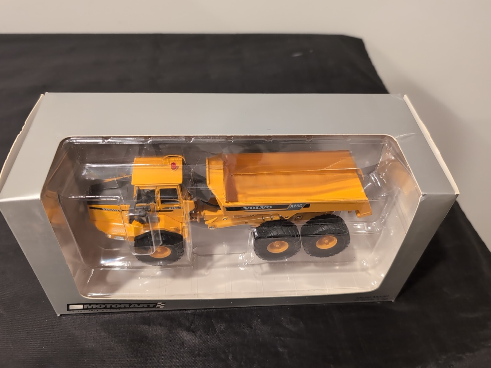 Volvo A25C Articulated Dump Truck Motorart 1:50 Scale Diecast Model #100065