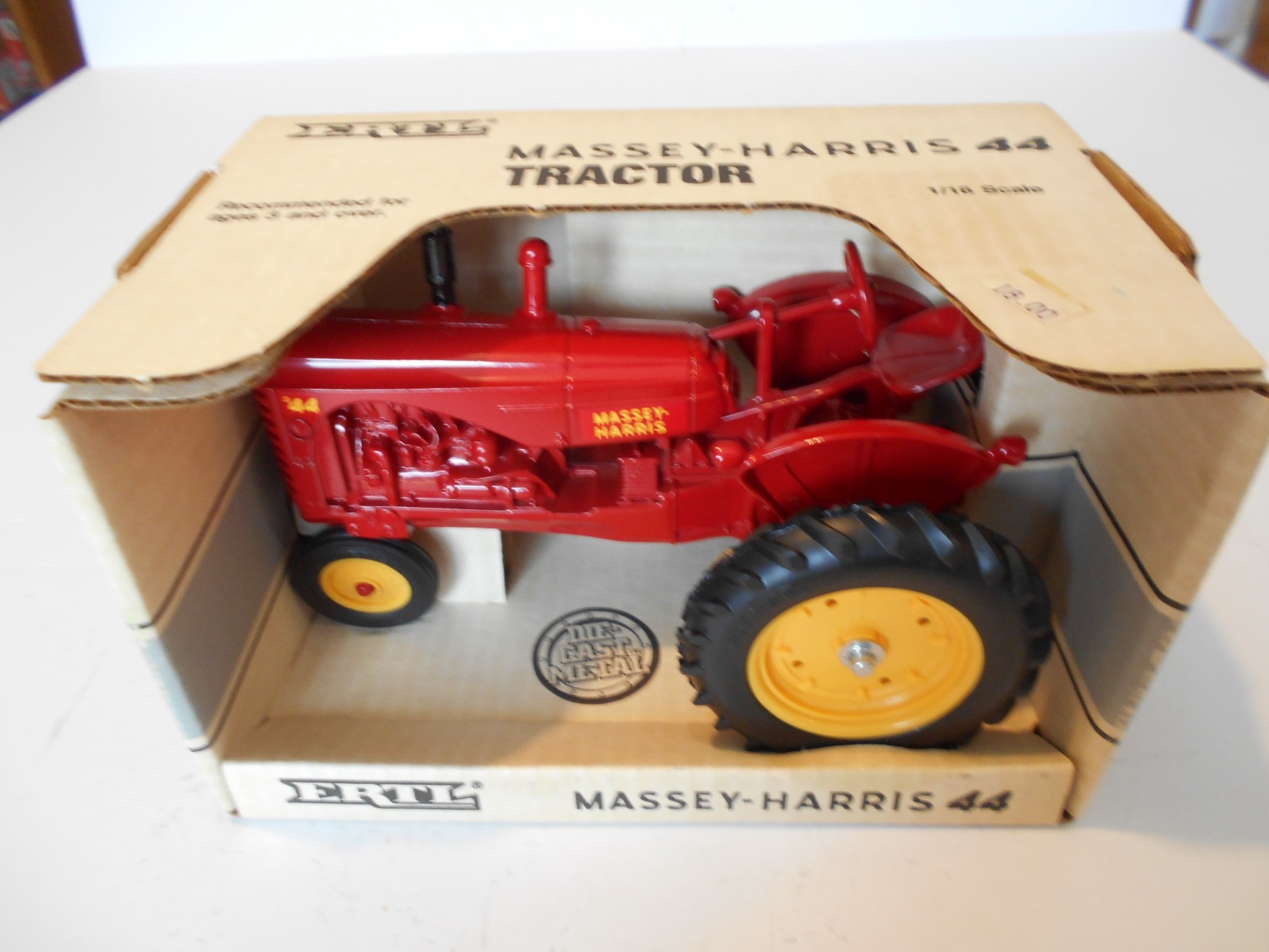 Vintage 1988 ERTL 1:16 Scale Massey Harris 44 Tractor, Narrow Front, #1133, NIB