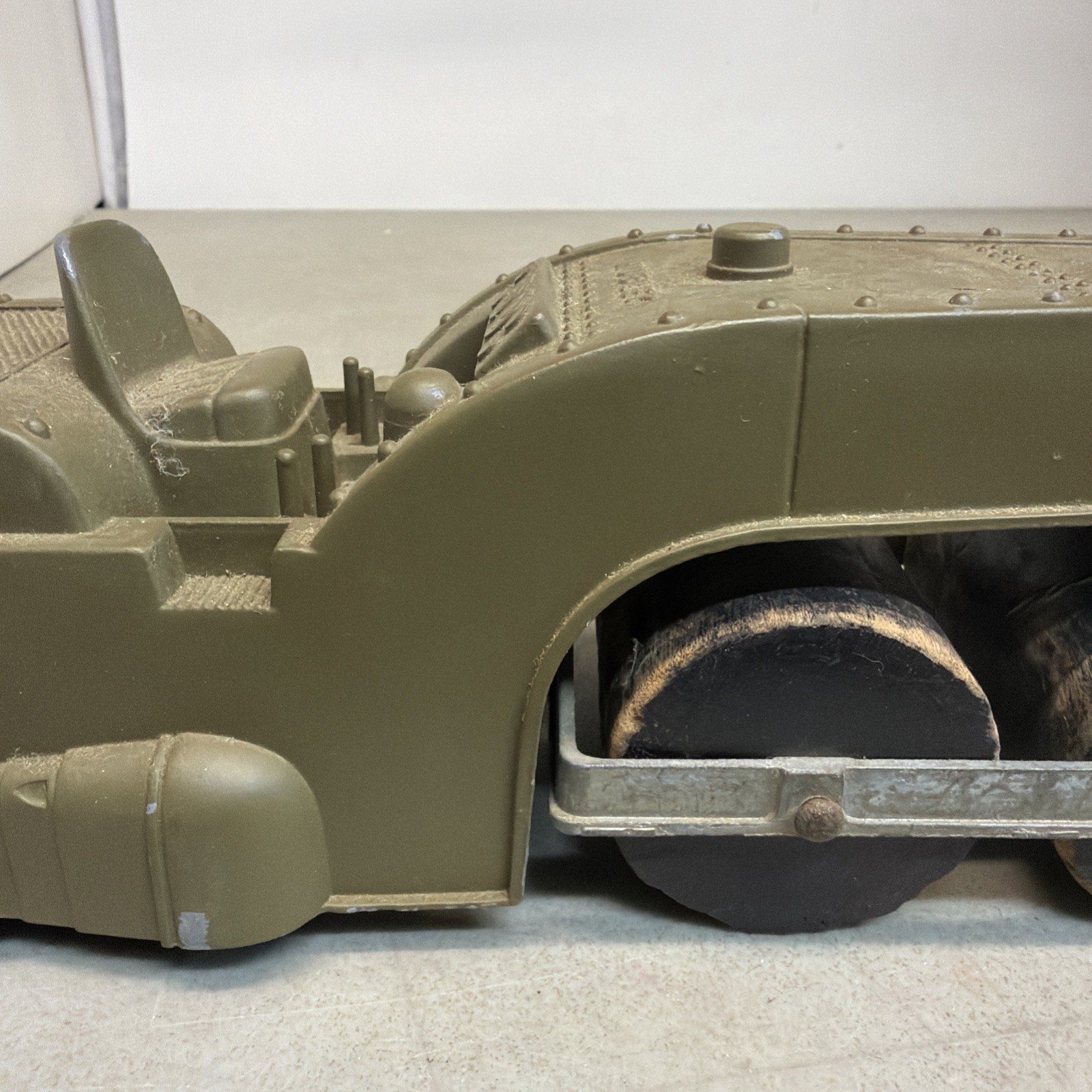 VINTAGE HUBLEY KIDDIE TOYS MILITARY ASPHALT ROLLER Die Cast 10” Long Green Army