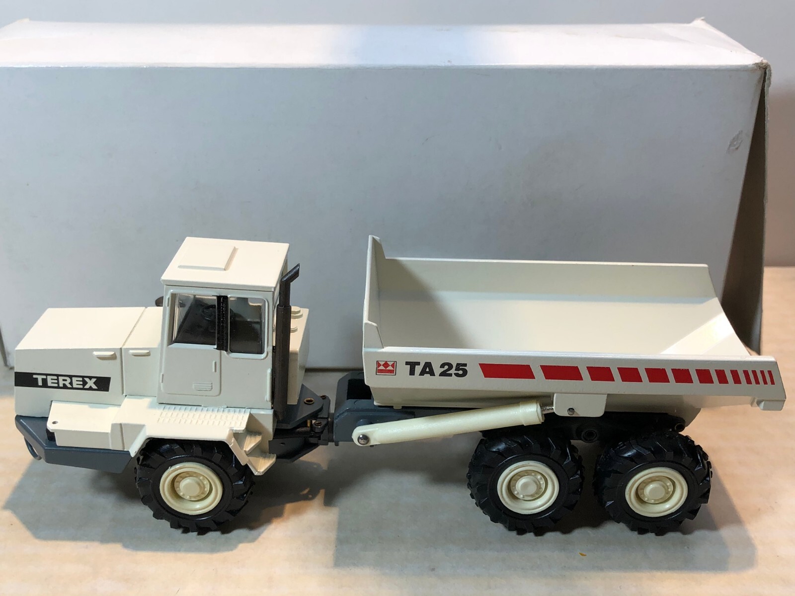 CONRAD TEREX TA 25 ARTICULATED DUMP TRUCK WHITE #2762 MADE IN GERMANY 1:50 1989
