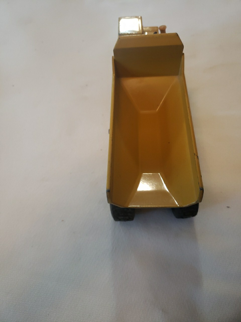 Ertl Caterpillar D350D Yellow Articulated Diecast Dump Truck Cat NO BOX