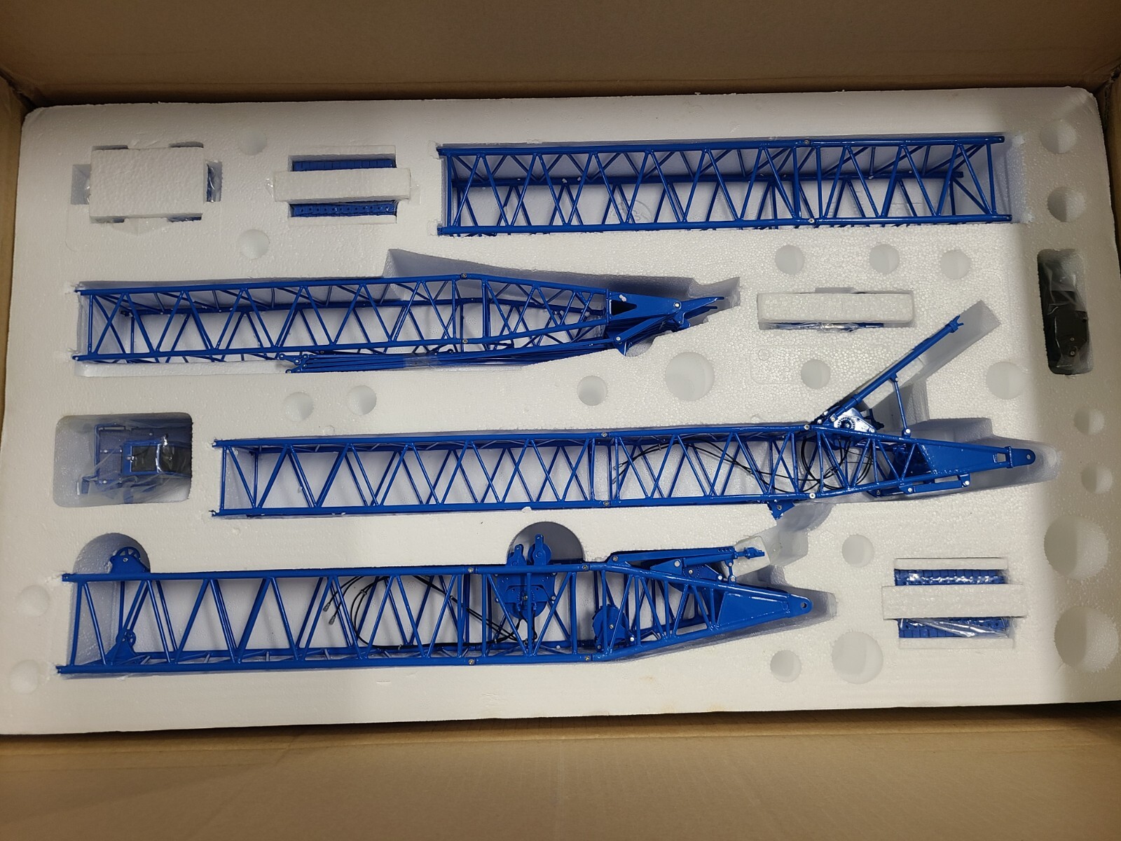Manitowoc 18000 Crawler Crane with Jib – Lampson TWH 1:50 Scale Model #005L New