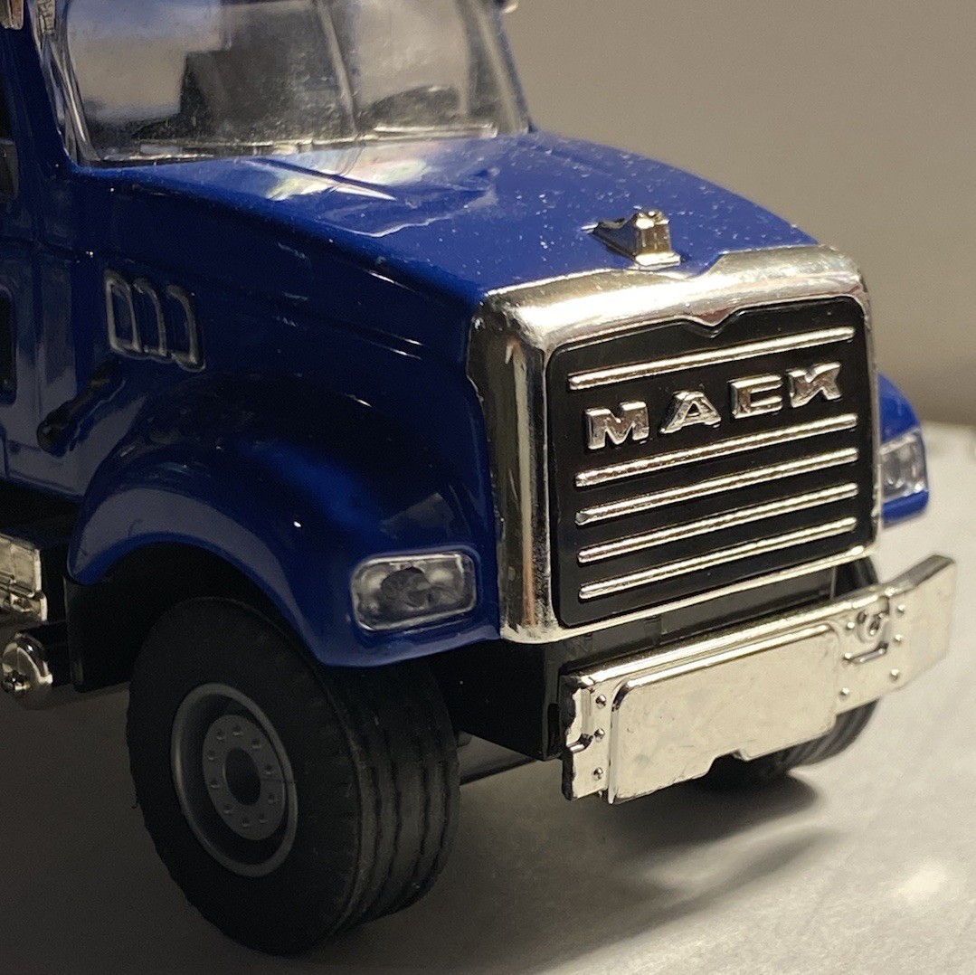 Wonderlanes Diecast Mack Cement Truck Blue 1:50 Used Very Detailed NICE TRUCK!!