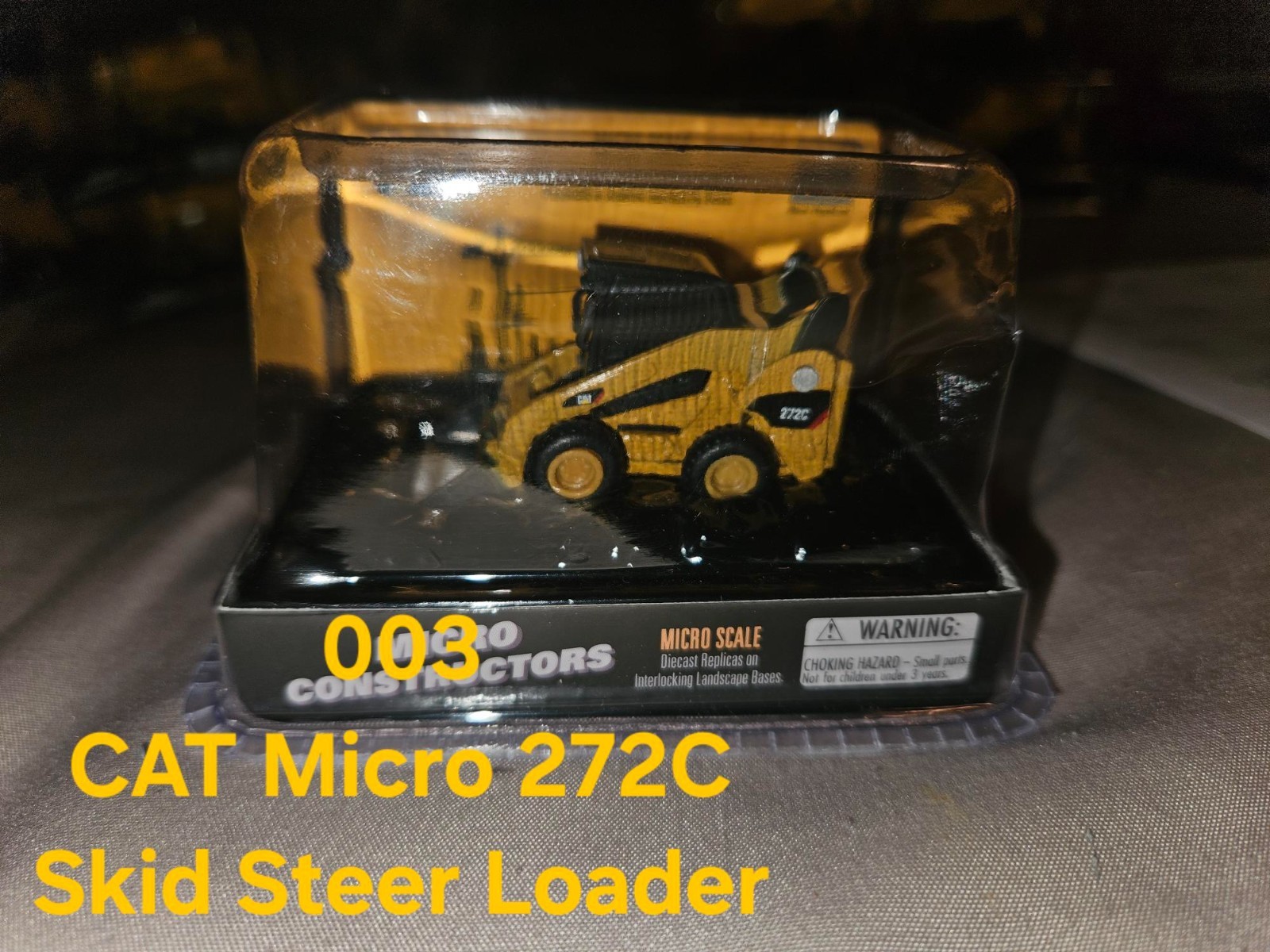 CAT Diecast Micro 272C Skid Steer Loader, 1:144 Scale, N Guage Compatible, NEW