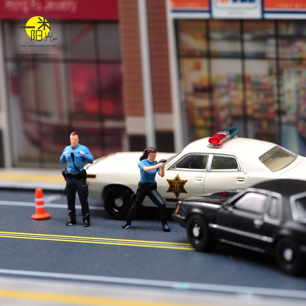 VM 1:64 Policeman & Awl barrel 3pc Set Doll Resin Miniature Figures Toys Scene