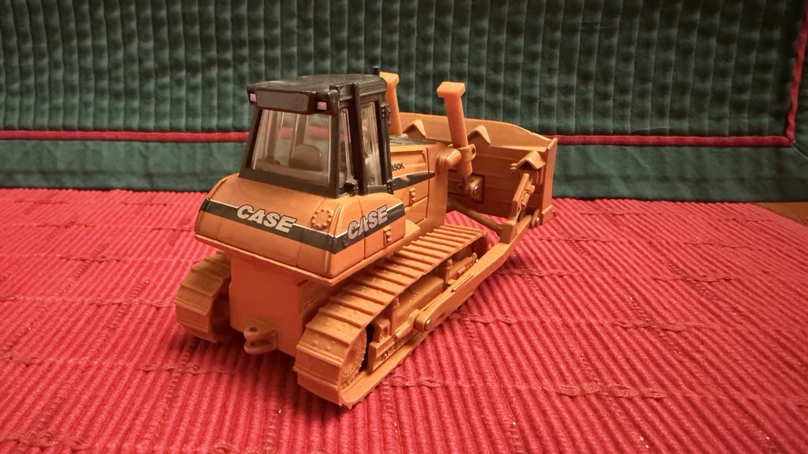 ERTL Case 1850K Construction Series III Crawler Dozer 1:50 Die Cast Diecast