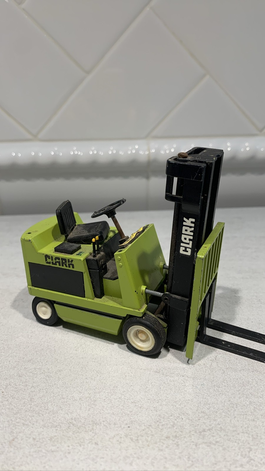 Conrad Clark Forklift Diecast Model 1:24 Scale -missing protection cage