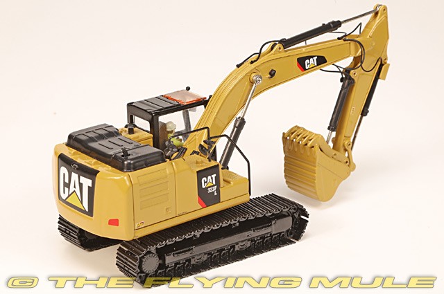 Diecast Masters 1:50 323F Excavator