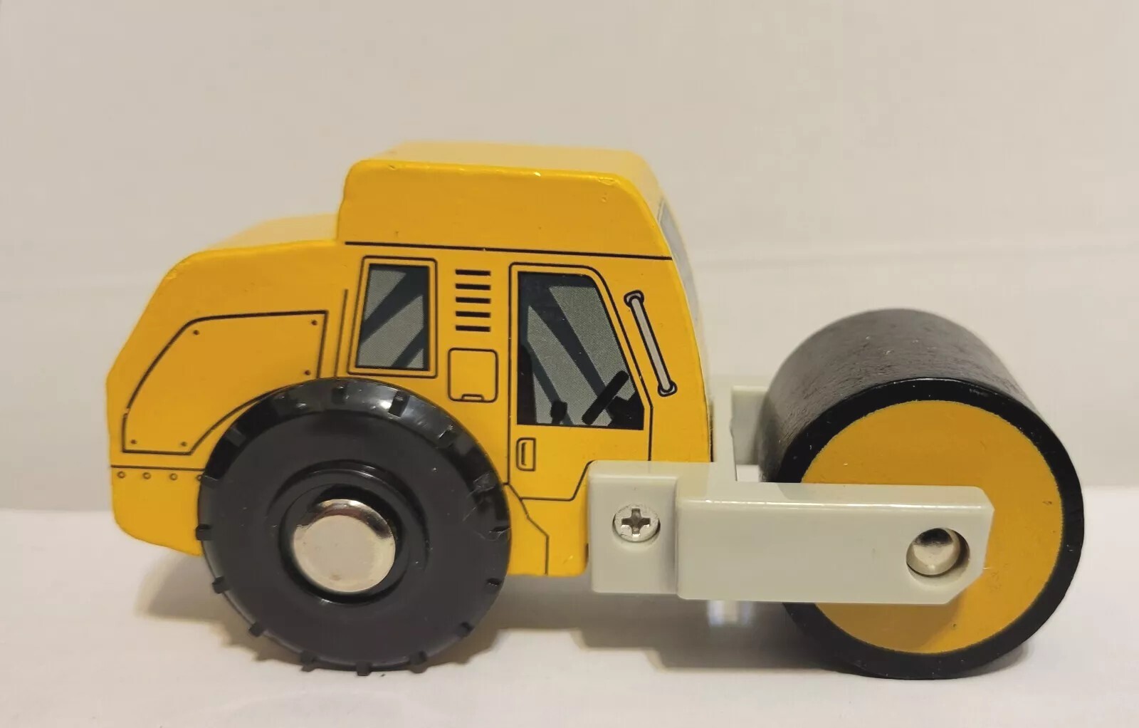 2017 Battat Yellow Wood Steamroller Construction Vehicle 4″ x 2″