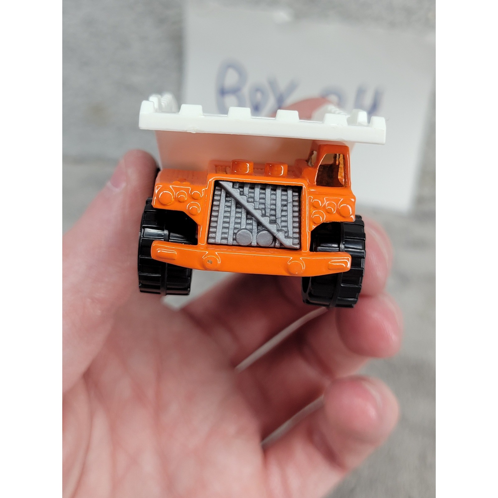 Matchbox 2001 Orange White Construction M-54 536 Dump Truck Diecast Toy Vehicle
