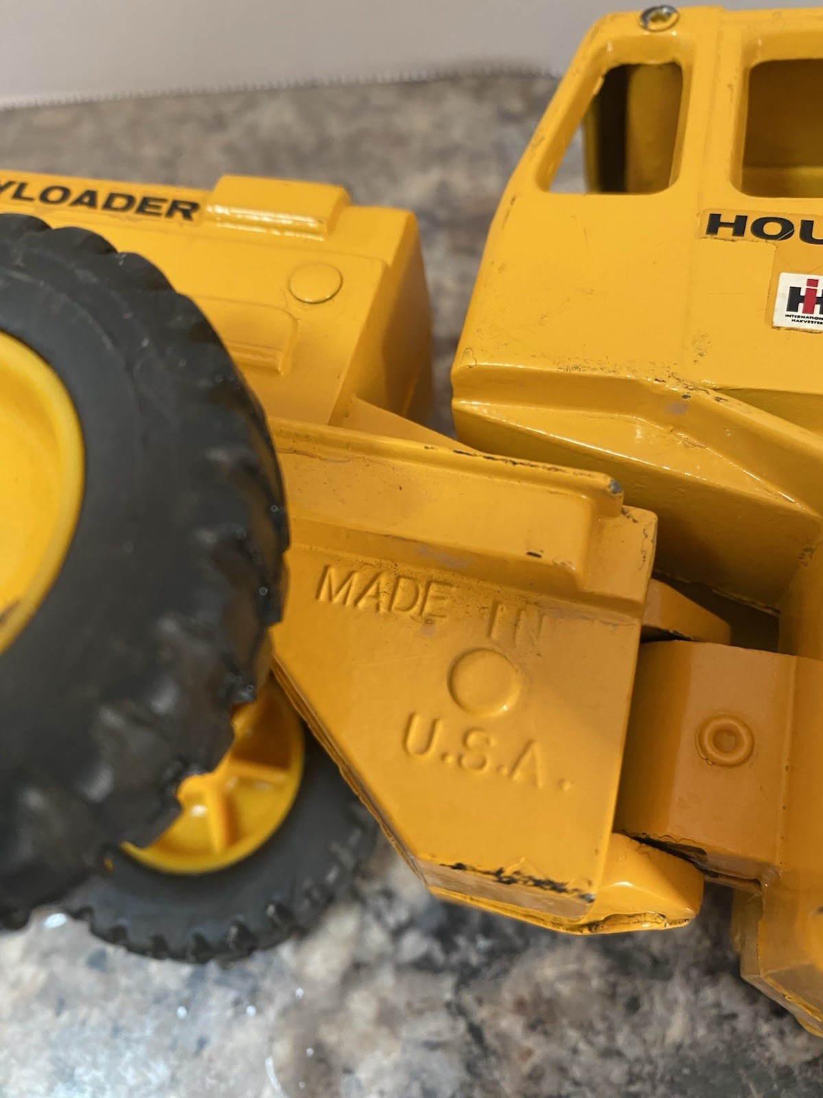 Vintage Ertl Hough Payloader International Harvester Die-Cast Front Loader
