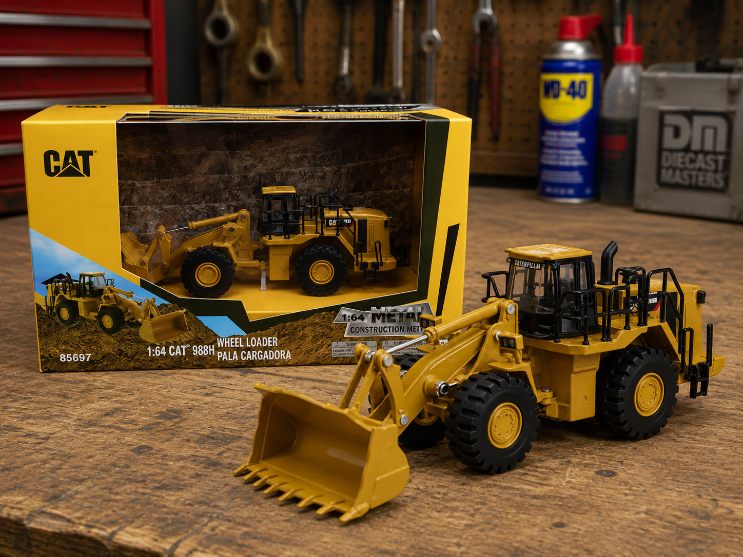 Diecast Masters CAT 988H Wheel Loader 1:64 Diecast Model 85697 New in Box