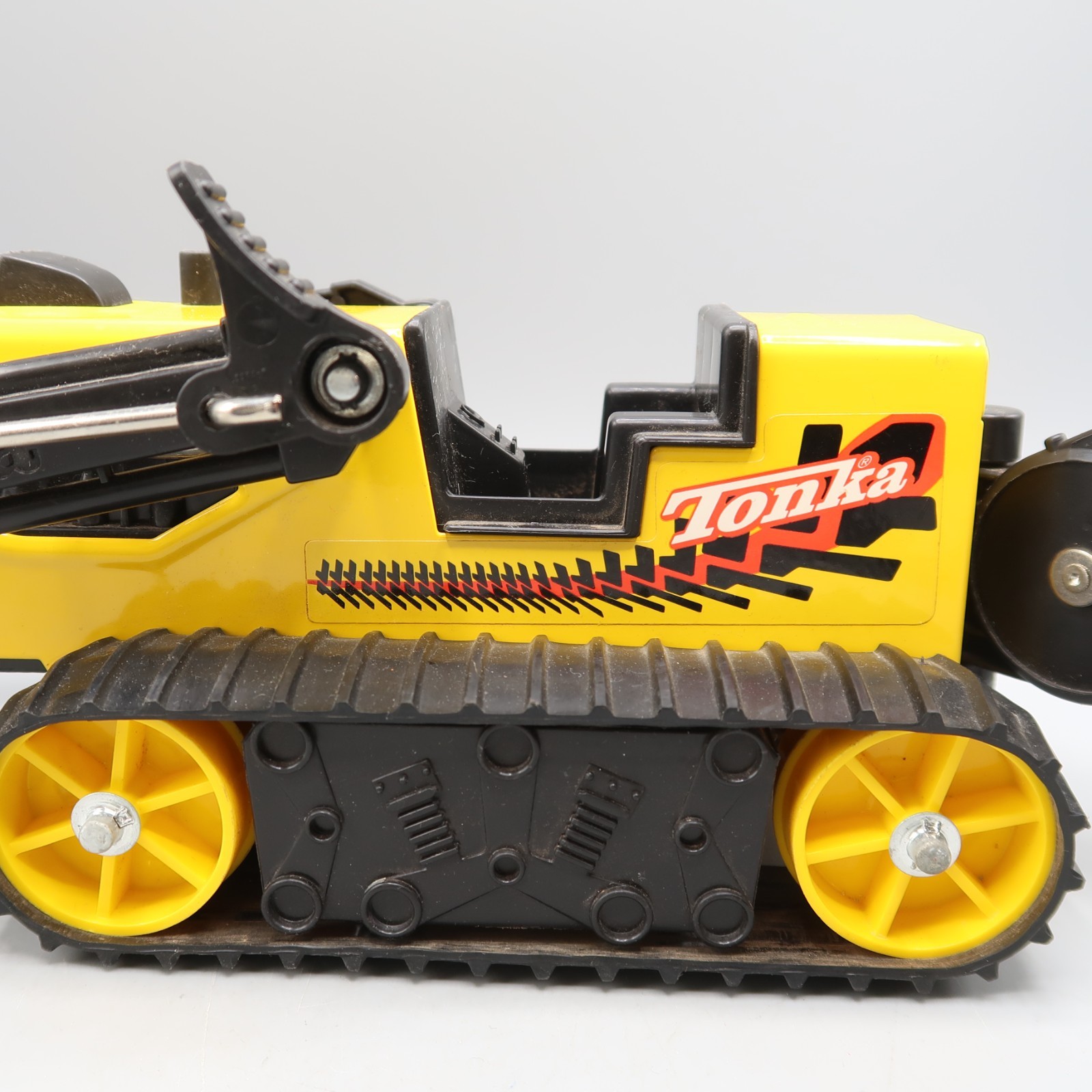 Vintage Tonka T-6 Excavator/Loader Backhoe 26” USA Construction track toy