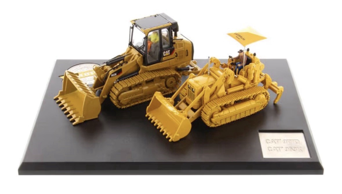 DIECAST MASTERS 1:50 CAT 977D TRAXCAVATOR & 963K TRACK LOADER 85559