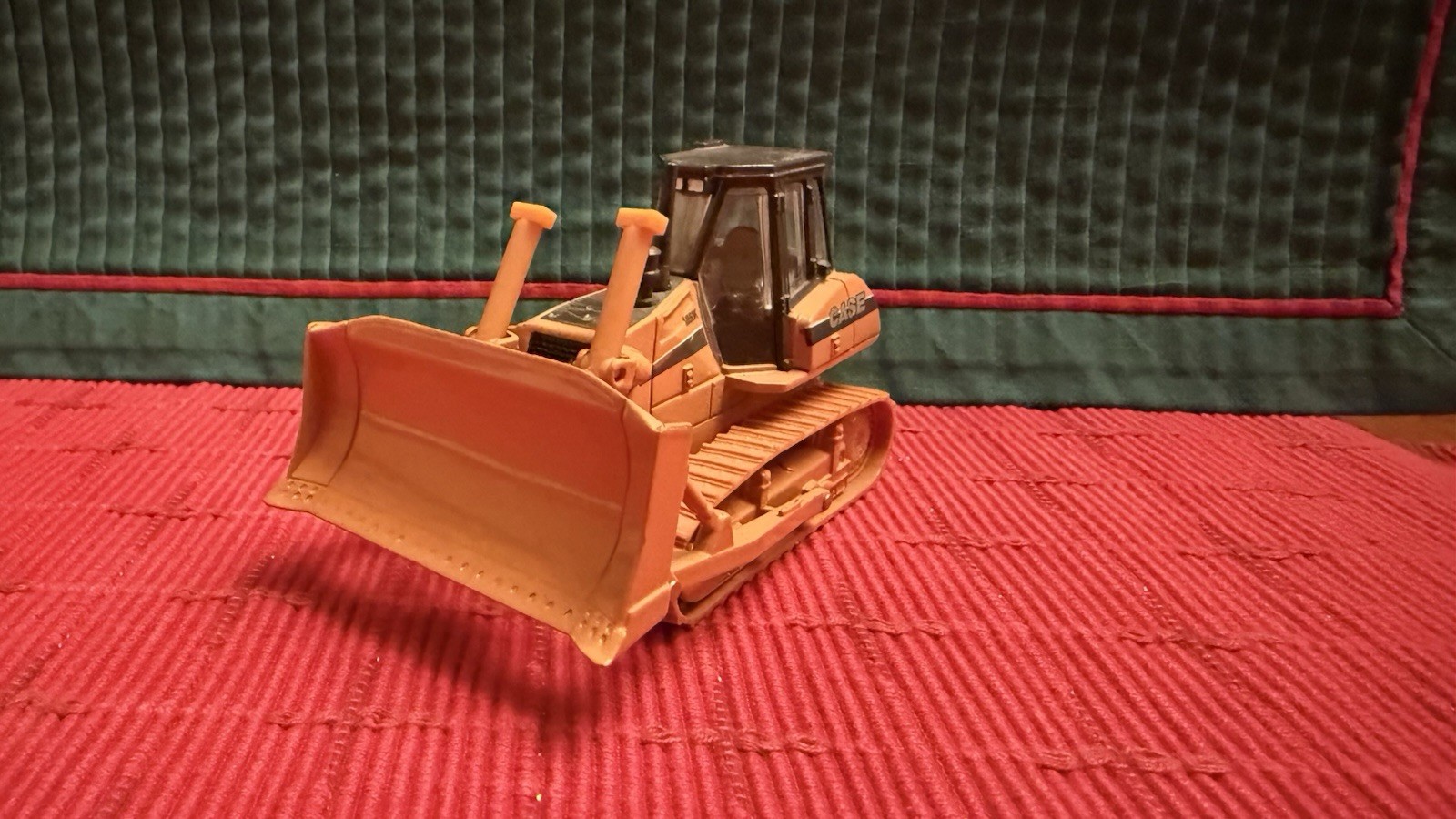 ERTL Case 1850K Construction Series III Crawler Dozer 1:50 Die Cast Diecast
