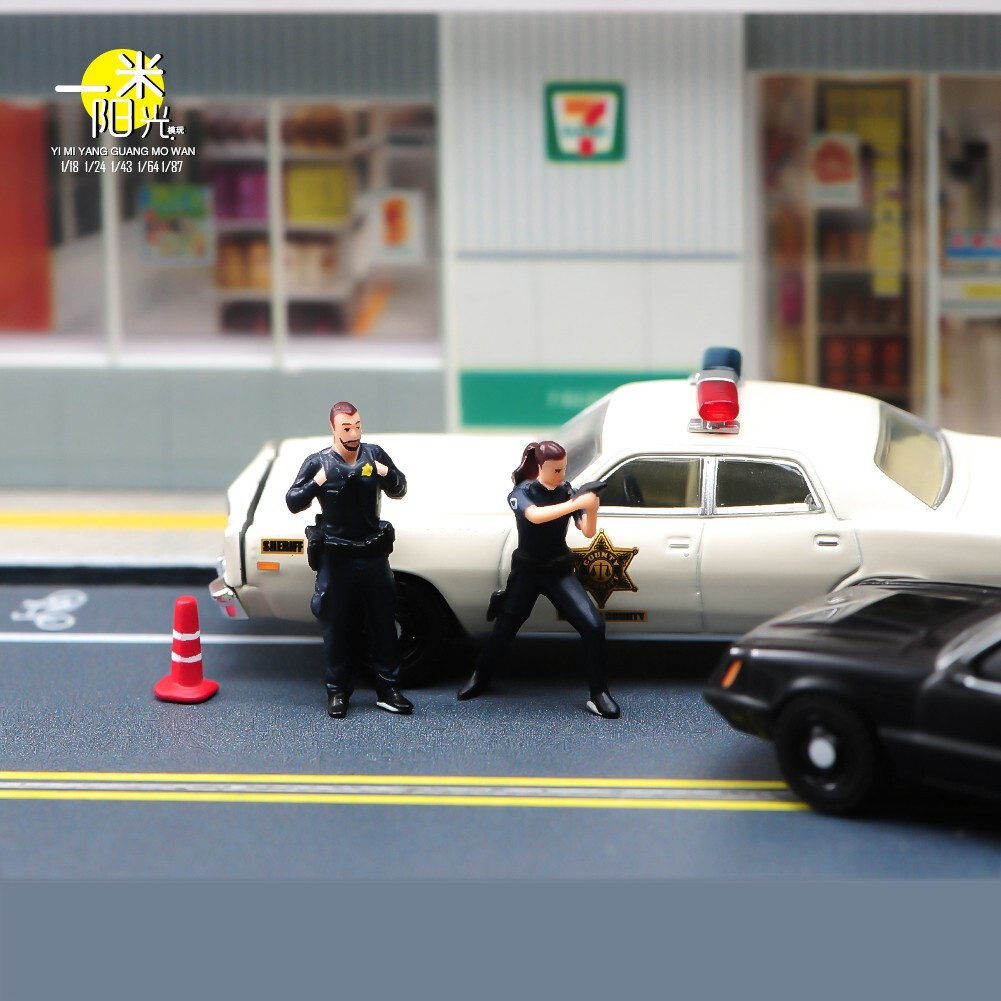 VM 1:64 Policeman & Awl barrel 3pc Set Doll Resin Miniature Figures Toys Scene