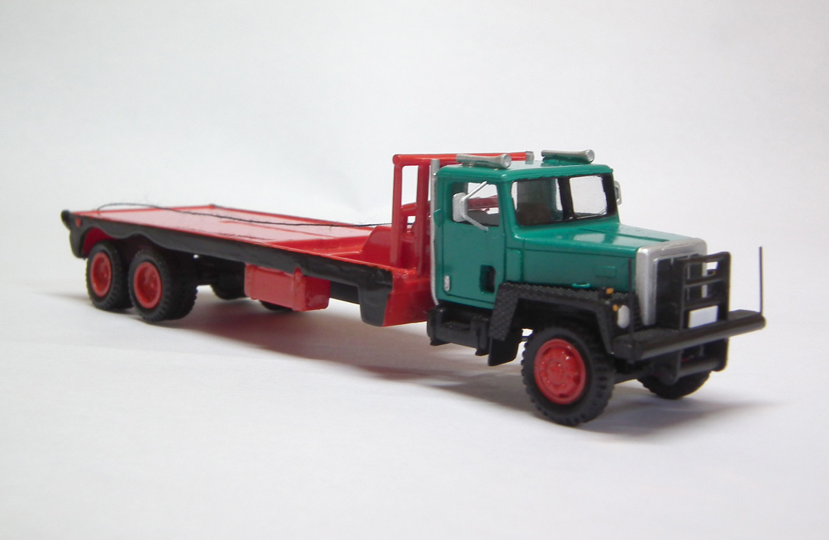 HO 1/87 International Paystar 5000 Flatbed Truck – Ready Made Resin Model