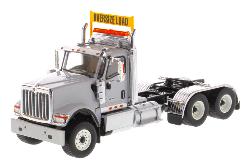 DIECAST MASTERS 1/50 SCALE INTERNATIONAL HX520 DAY CAB TANDEM TRACTOR | 71005