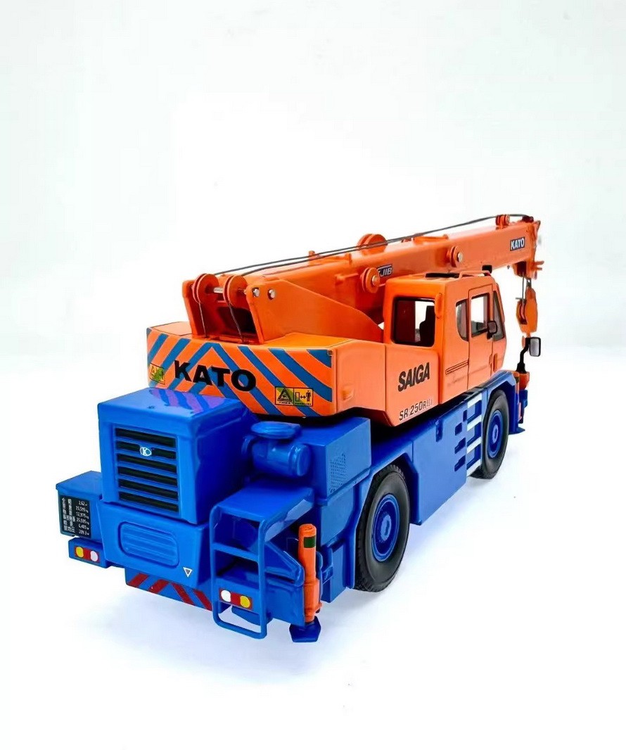 1/50 KATO SR-250Ri Premium Roughter Rough Terrain Crane Orange/B DieCast Model