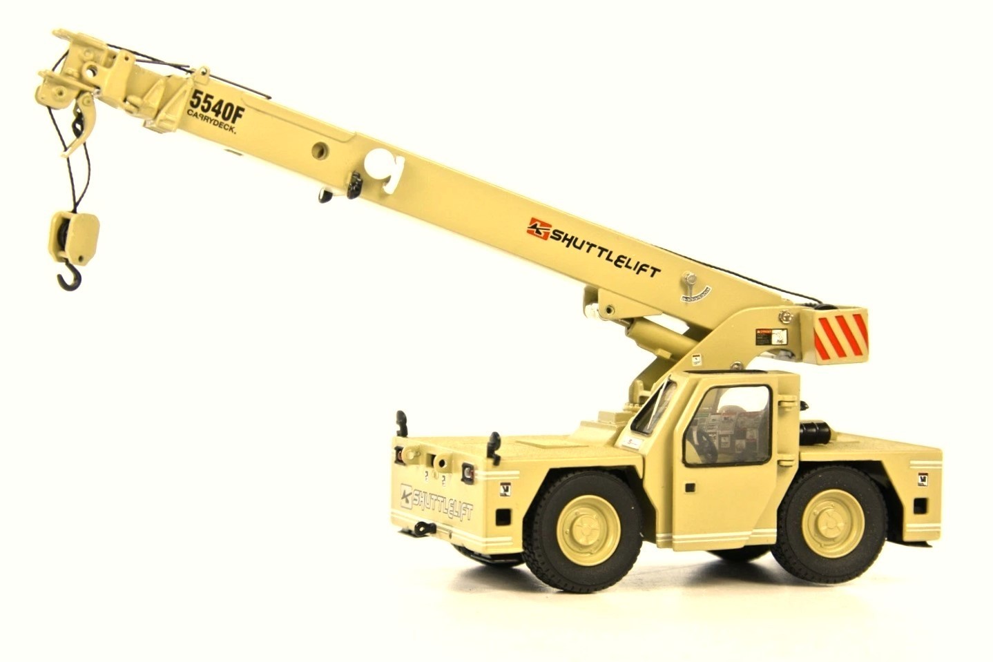 TWH 2017T Shuttlelift 5540F Carrydeck Crane – Military Tan – 1/50 Diecast LN