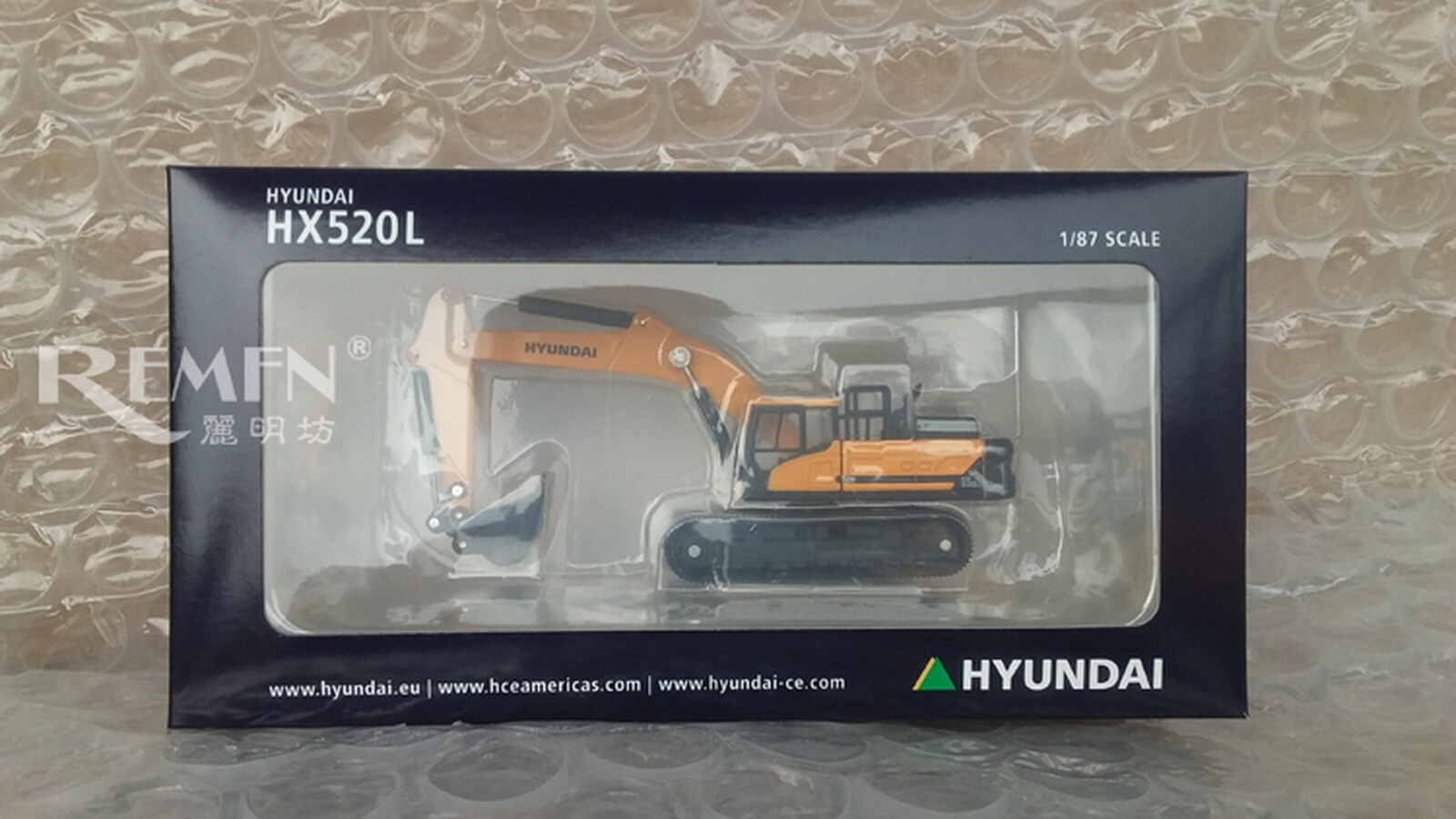 1/87 Scale HYUNDAI HX520L Hydraulic Excavator Diecast Model Toy Gift NIB
