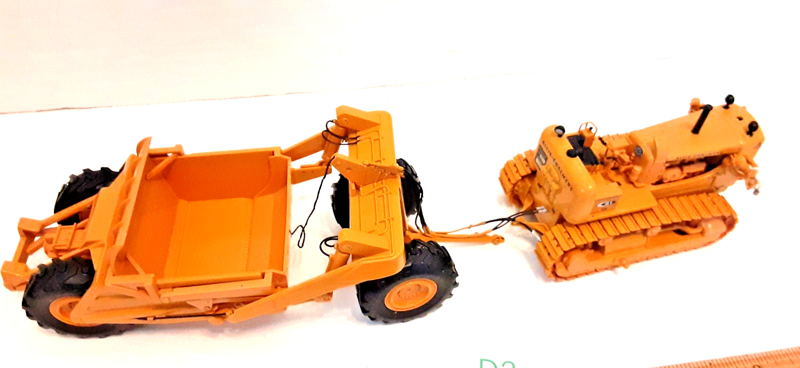 1:50 Allis-Chalmers HD-21 Crawler With Ejector Scraper By First Gear