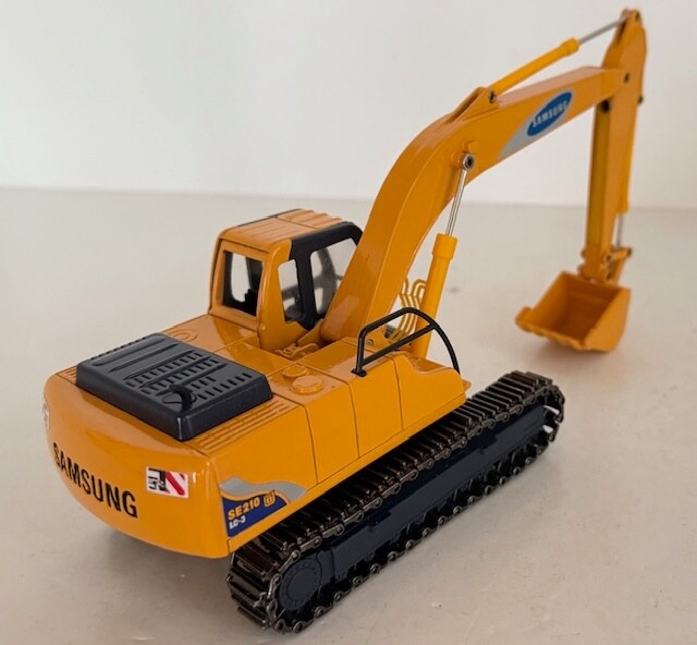 1:40 Samsung SE210 LC-3 Diecast Excavator By Clover Production 1997 – 1999 Rare
