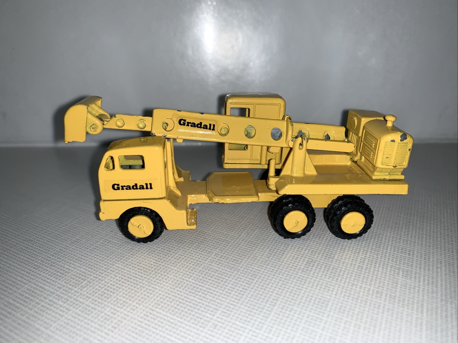 Mercury Gradall Diecast Truck Mount Excavator ii-98 11-98 USA Vintage 1:90 HO