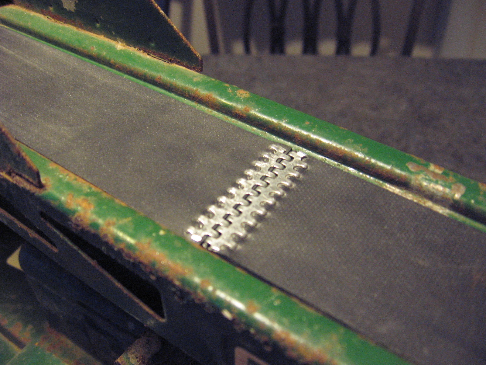 Doepke Barber Greene, Fitted Conveyor Belt Only, for Model Toys, Bucket Loader